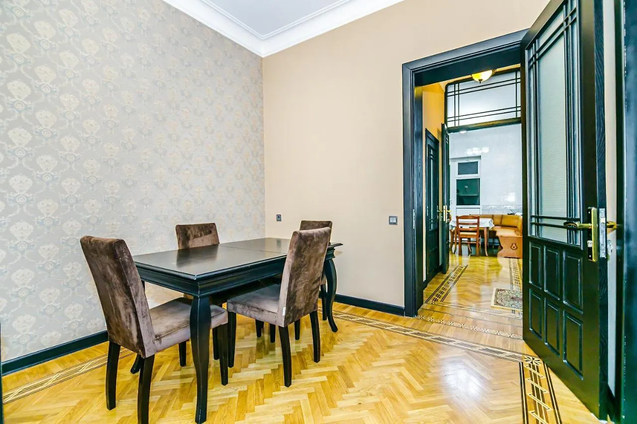 Deluxe Apartment 20 Baku